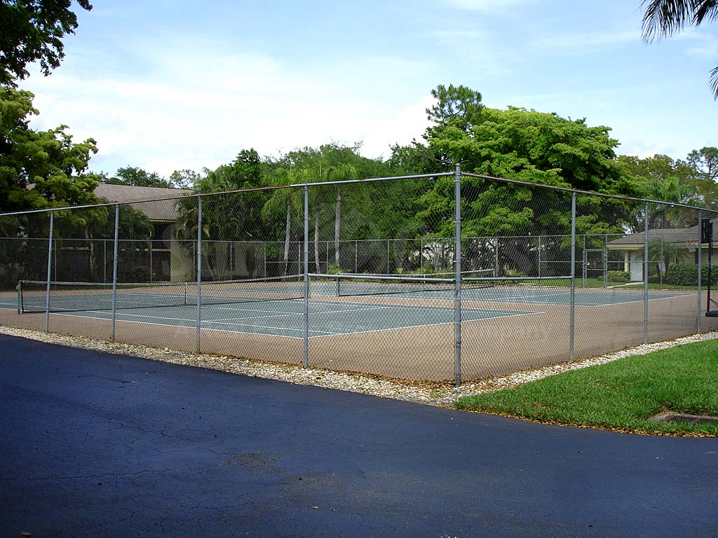 Ashland At Lakeridge Tennis Courts